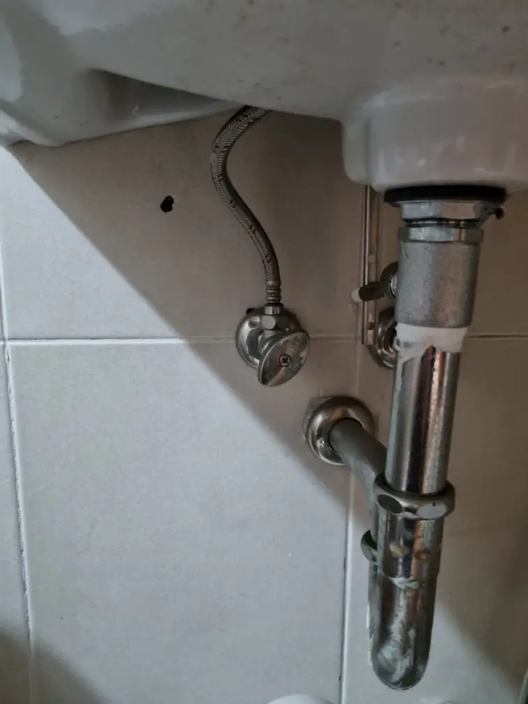 세면대 수전교체 3